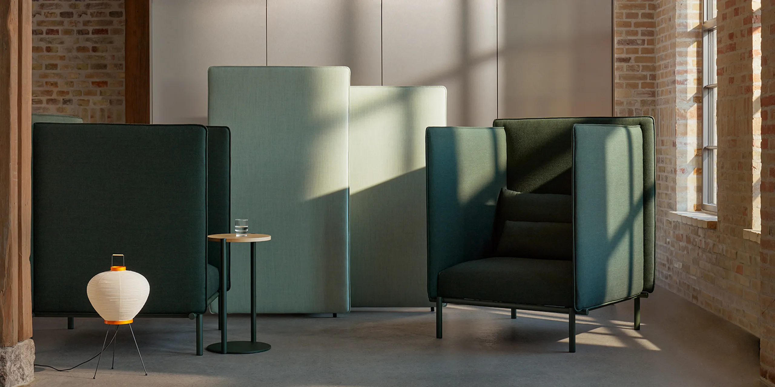 Abstracta Akunok acoustic seating - Presentation Media