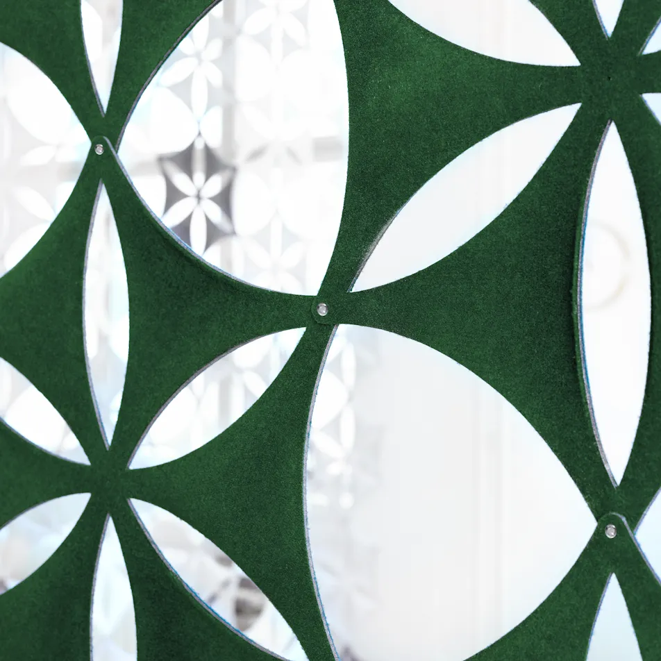 Abstracta Airflake Hanging Room Divider - Presentation Media