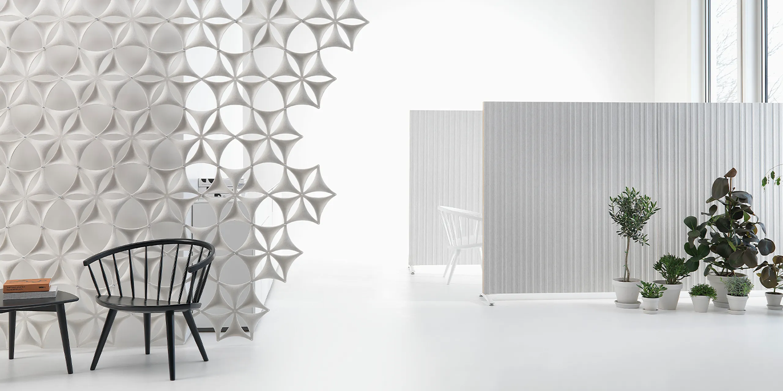 Abstracta Airflake Hanging Room Divider - Presentation Media