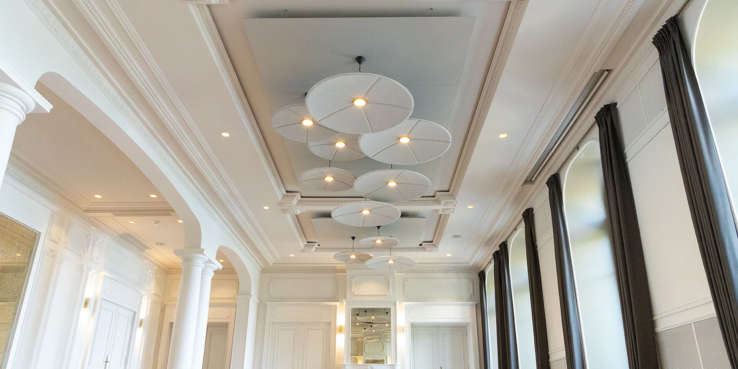 Abstracta Lily Sound Absorbing Lamp - Presentation Media