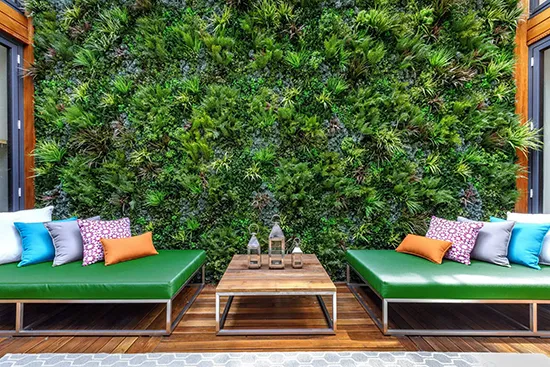 Vistafolia artificial green wall panels - Presentation Media